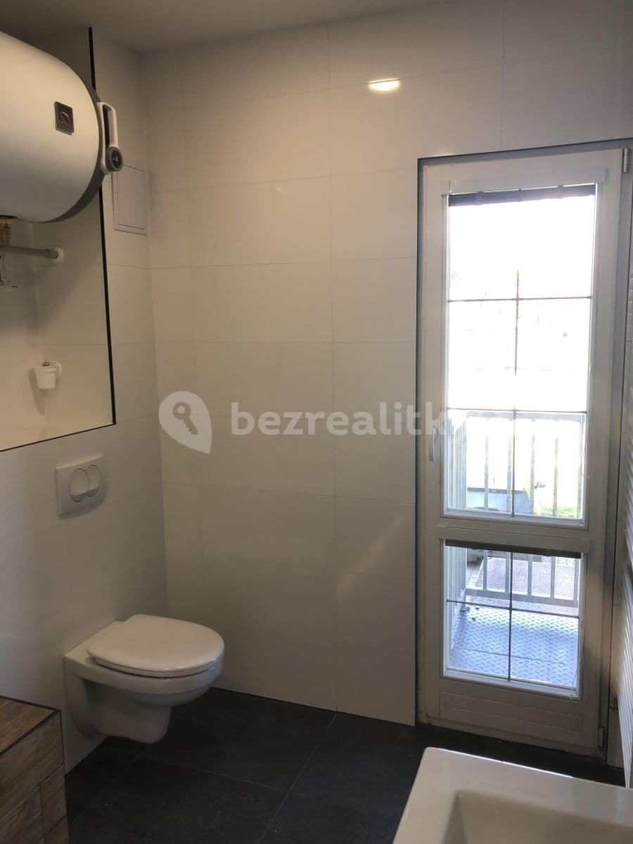 Prenájom bytu 2-izbový 57 m², Těšínská, Ostrava, Moravskoslezský kraj Prenájom bytu 2-izbový 57 m², Těšínská, Ostrava, Moravskoslezský kraj