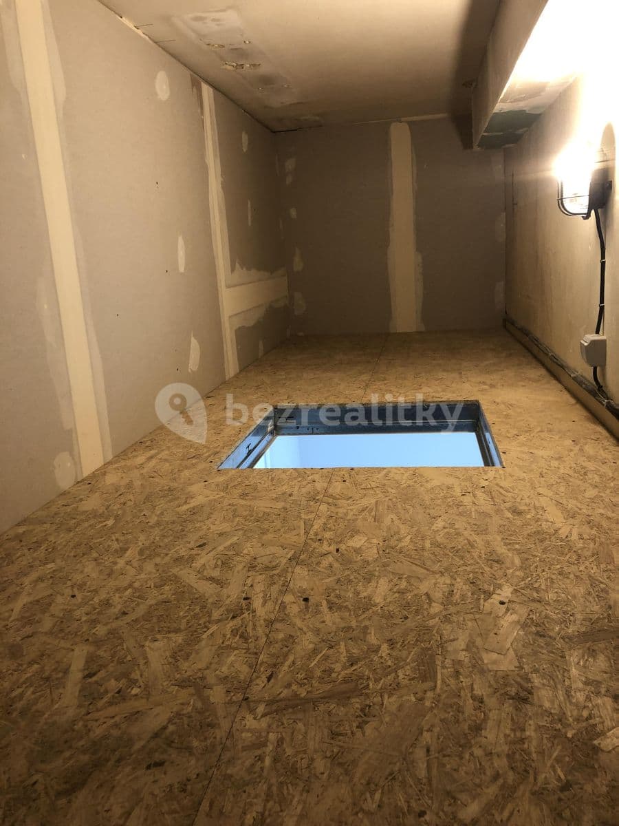 Prenájom bytu 2-izbový 57 m², Těšínská, Ostrava, Moravskoslezský kraj Prenájom bytu 2-izbový 57 m², Těšínská, Ostrava, Moravskoslezský kraj