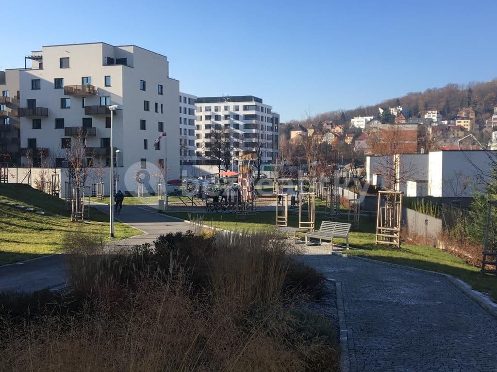 Prenájom bytu 4-izbový 109 m², Walterovo náměstí, Praha, Praha Prenájom bytu 4-izbový 109 m², Walterovo náměstí, Praha, Praha