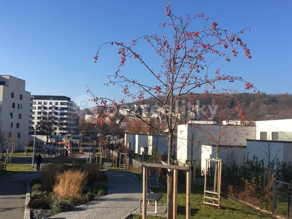 Prenájom bytu 4-izbový 109 m², Walterovo náměstí, Praha, Praha Prenájom bytu 4-izbový 109 m², Walterovo náměstí, Praha, Praha