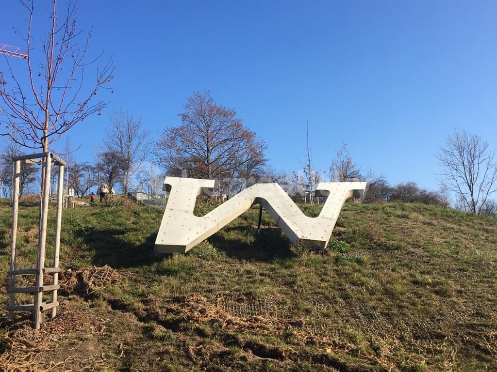 Prenájom bytu 4-izbový 109 m², Walterovo náměstí, Praha, Praha Prenájom bytu 4-izbový 109 m², Walterovo náměstí, Praha, Praha