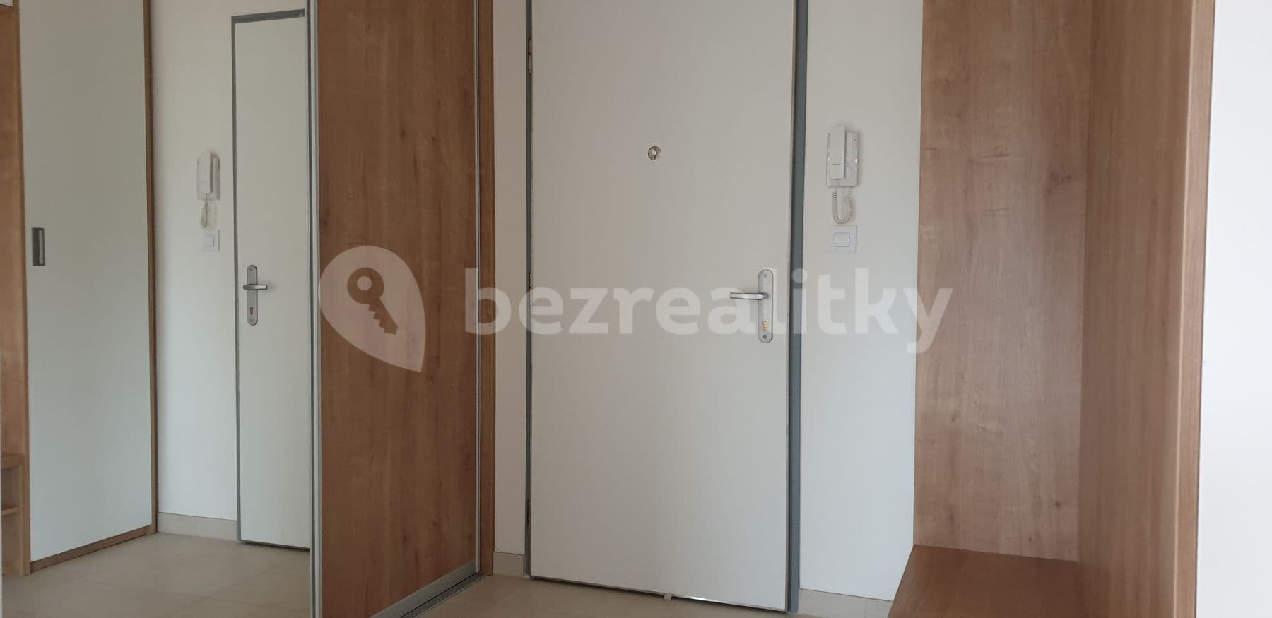 Prenájom bytu 4-izbový 109 m², Walterovo náměstí, Praha, Praha Prenájom bytu 4-izbový 109 m², Walterovo náměstí, Praha, Praha