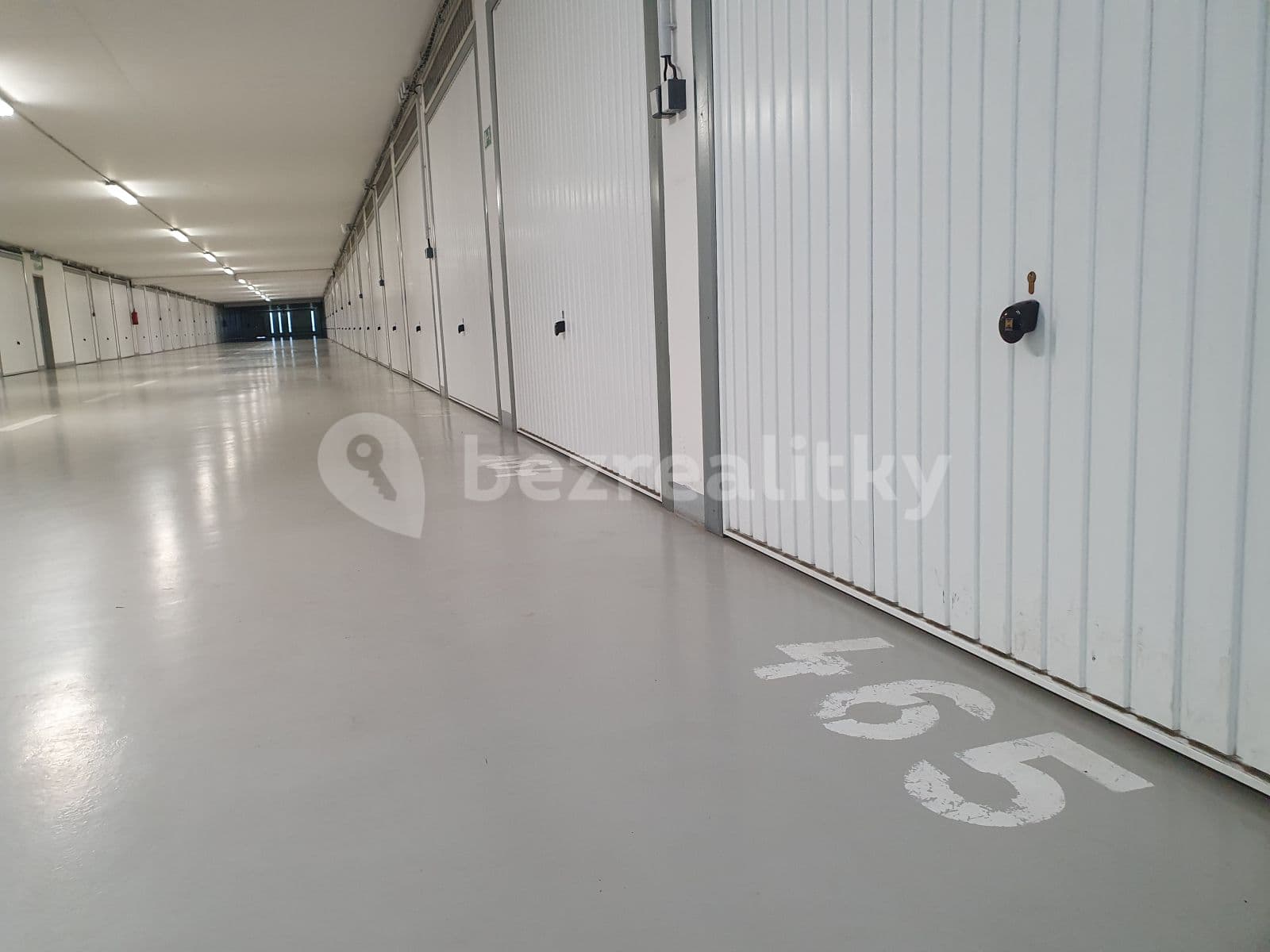 Prenájom garáže 18 m², Lovosická, Praha, Praha Prenájom garáže 18 m², Lovosická, Praha, Praha