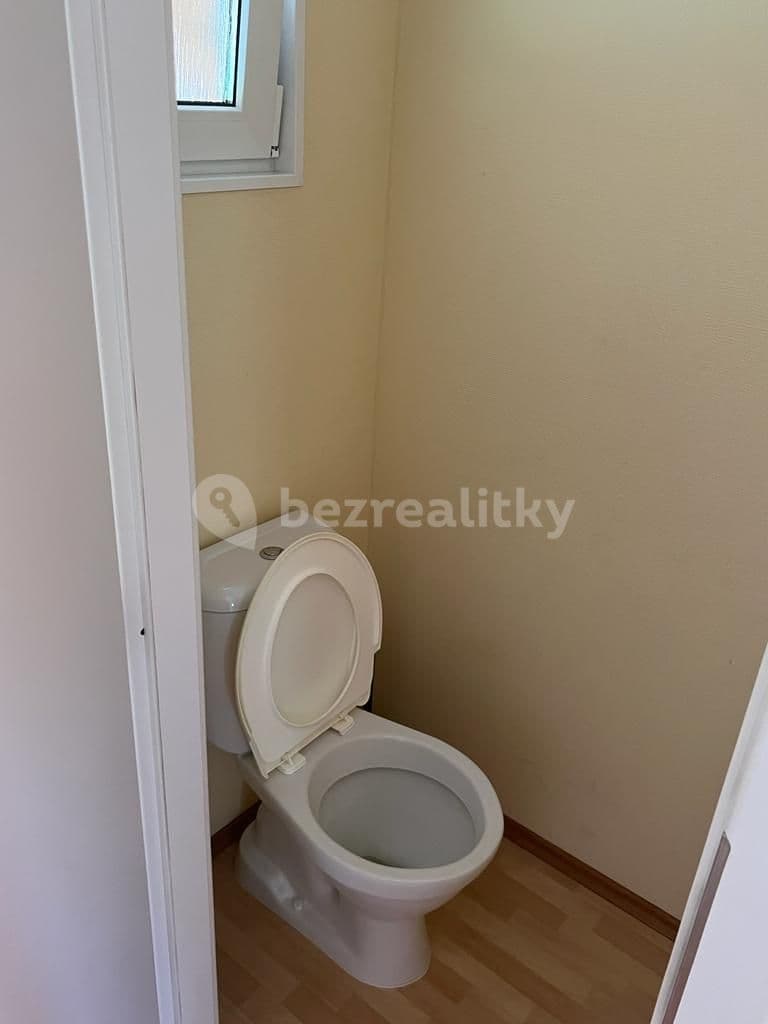 Prenájom domu 40 m², pozemek 1.100 m², Nový Vestec, Středočeský kraj Prenájom domu 40 m², pozemek 1.100 m², Nový Vestec, Středočeský kraj