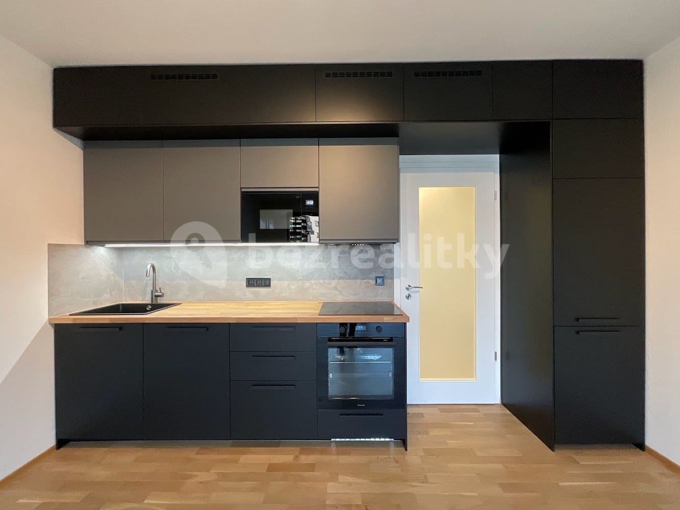 Prenájom bytu 1-izbový 32 m², Mezi Vodami, Praha, Praha Prenájom bytu 1-izbový 32 m², Mezi Vodami, Praha, Praha