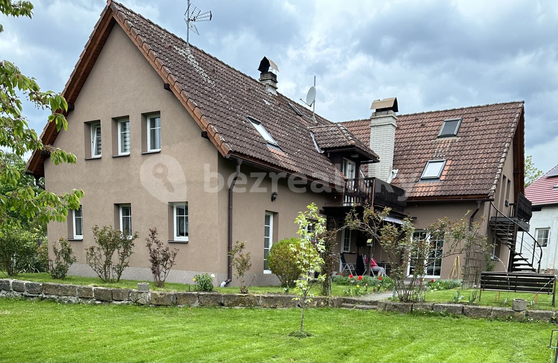 Prenájom bytu 2-izbový 85 m², Okrouhlá, Liberecký kraj Prenájom bytu 2-izbový 85 m², Okrouhlá, Liberecký kraj