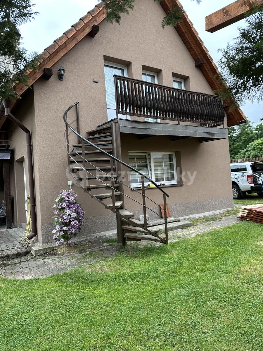 Prenájom bytu 2-izbový 85 m², Okrouhlá, Liberecký kraj Prenájom bytu 2-izbový 85 m², Okrouhlá, Liberecký kraj