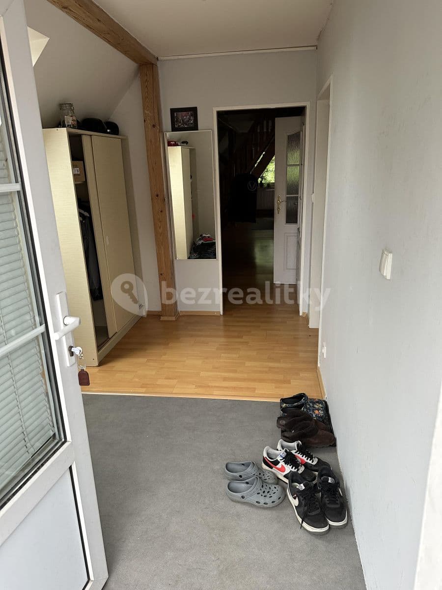 Prenájom bytu 2-izbový 85 m², Okrouhlá, Liberecký kraj Prenájom bytu 2-izbový 85 m², Okrouhlá, Liberecký kraj