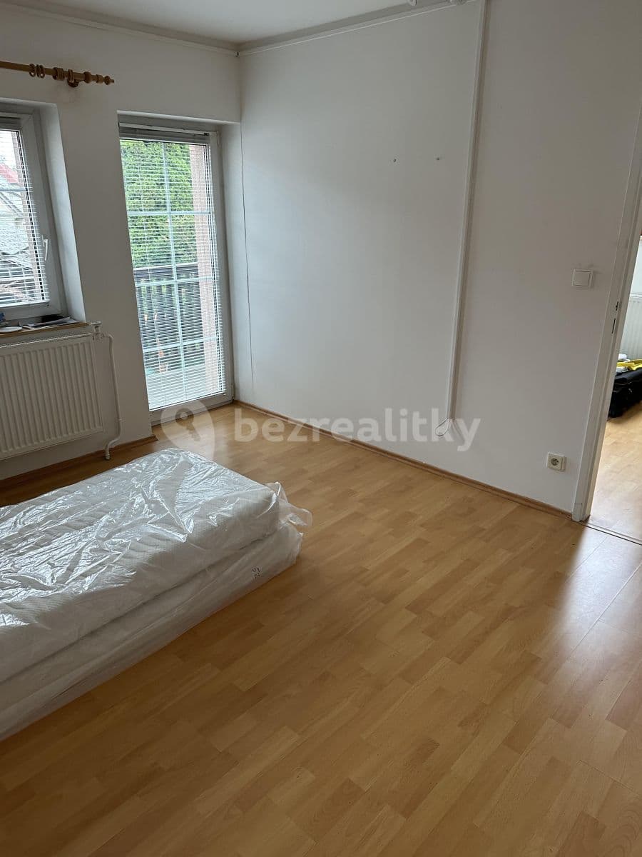 Prenájom bytu 2-izbový 85 m², Okrouhlá, Liberecký kraj Prenájom bytu 2-izbový 85 m², Okrouhlá, Liberecký kraj