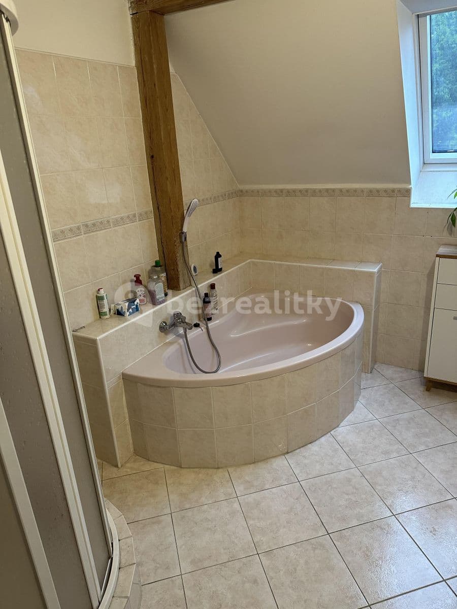 Prenájom bytu 2-izbový 85 m², Okrouhlá, Liberecký kraj Prenájom bytu 2-izbový 85 m², Okrouhlá, Liberecký kraj
