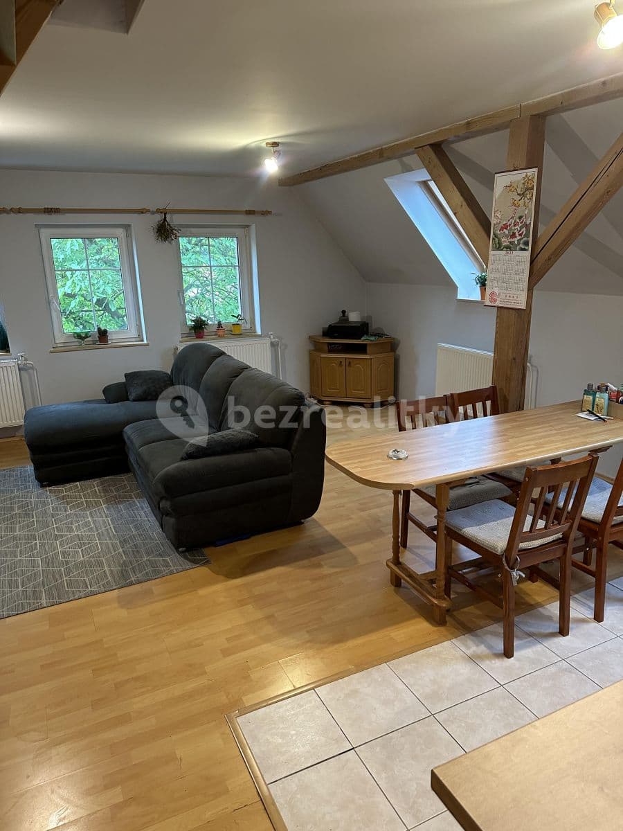 Prenájom bytu 2-izbový 85 m², Okrouhlá, Liberecký kraj Prenájom bytu 2-izbový 85 m², Okrouhlá, Liberecký kraj