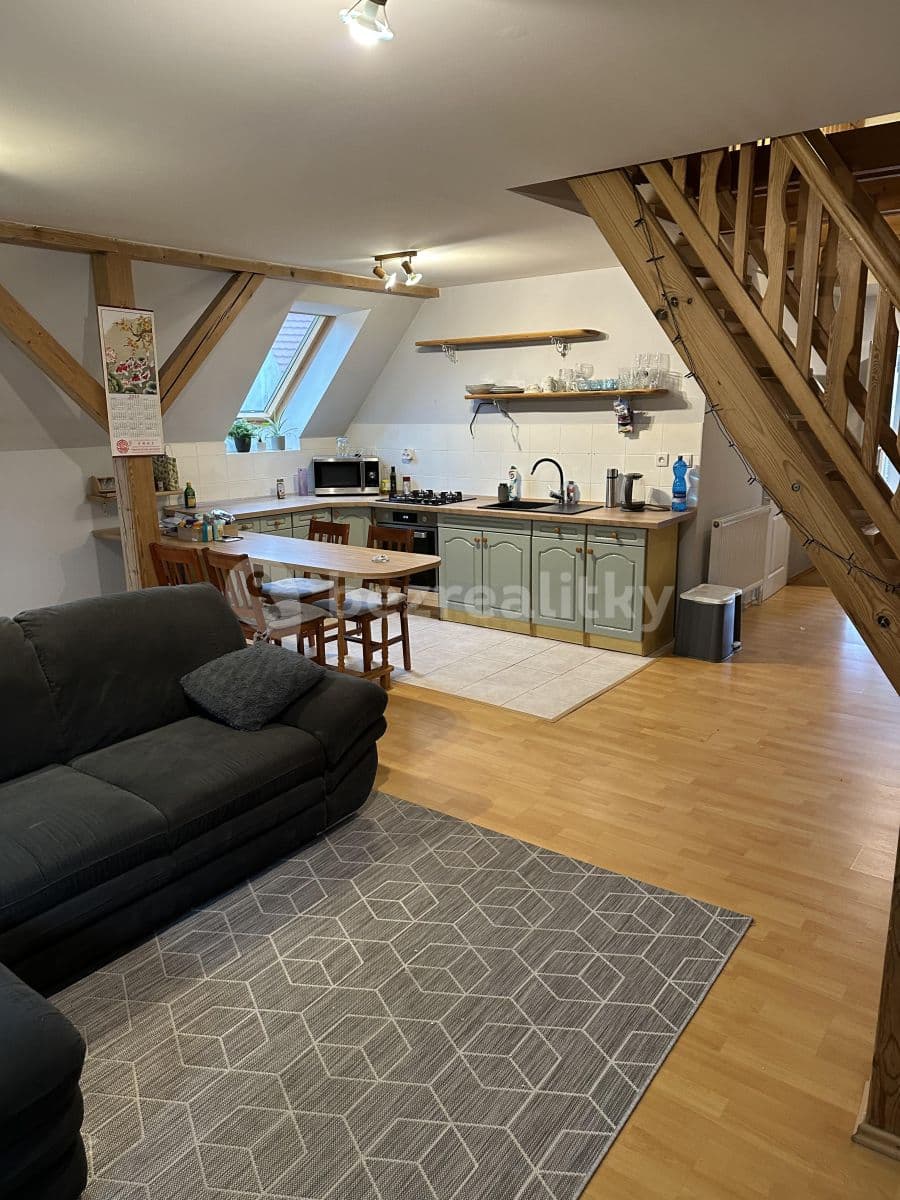 Prenájom bytu 2-izbový 85 m², Okrouhlá, Liberecký kraj Prenájom bytu 2-izbový 85 m², Okrouhlá, Liberecký kraj