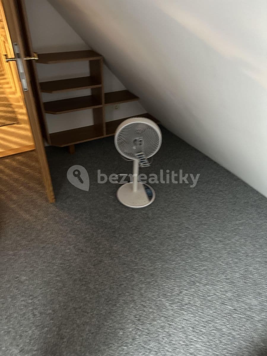 Prenájom bytu 2-izbový 85 m², Okrouhlá, Liberecký kraj Prenájom bytu 2-izbový 85 m², Okrouhlá, Liberecký kraj