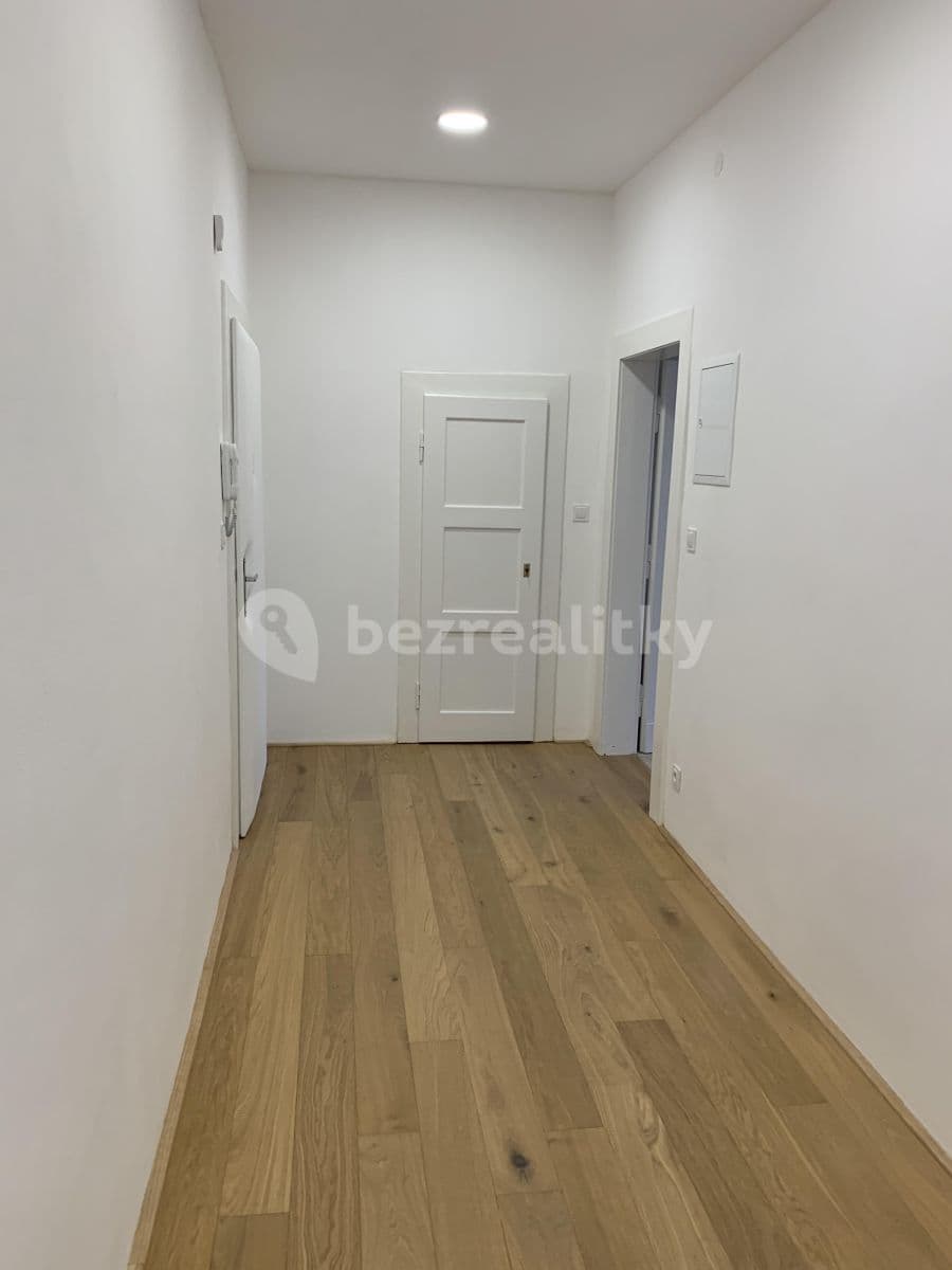 Prenájom bytu 2-izbový 70 m², Korunní, Praha, Praha Prenájom bytu 2-izbový 70 m², Korunní, Praha, Praha