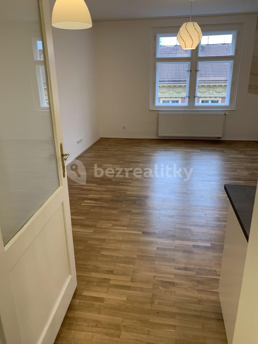 Prenájom bytu 2-izbový 70 m², Korunní, Praha, Praha Prenájom bytu 2-izbový 70 m², Korunní, Praha, Praha