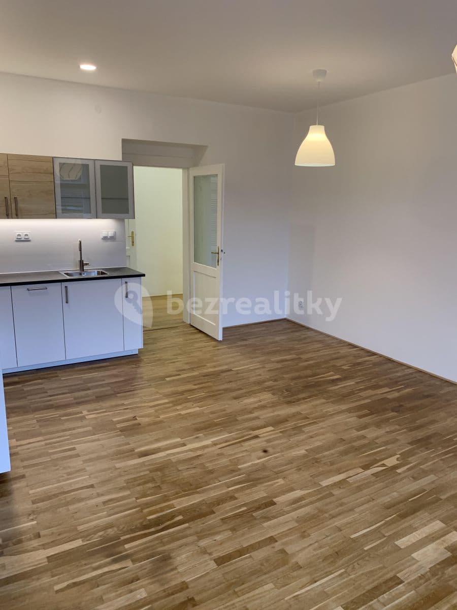 Prenájom bytu 2-izbový 70 m², Korunní, Praha, Praha Prenájom bytu 2-izbový 70 m², Korunní, Praha, Praha
