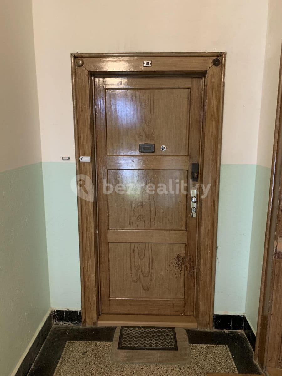 Prenájom bytu 2-izbový 70 m², Korunní, Praha, Praha Prenájom bytu 2-izbový 70 m², Korunní, Praha, Praha