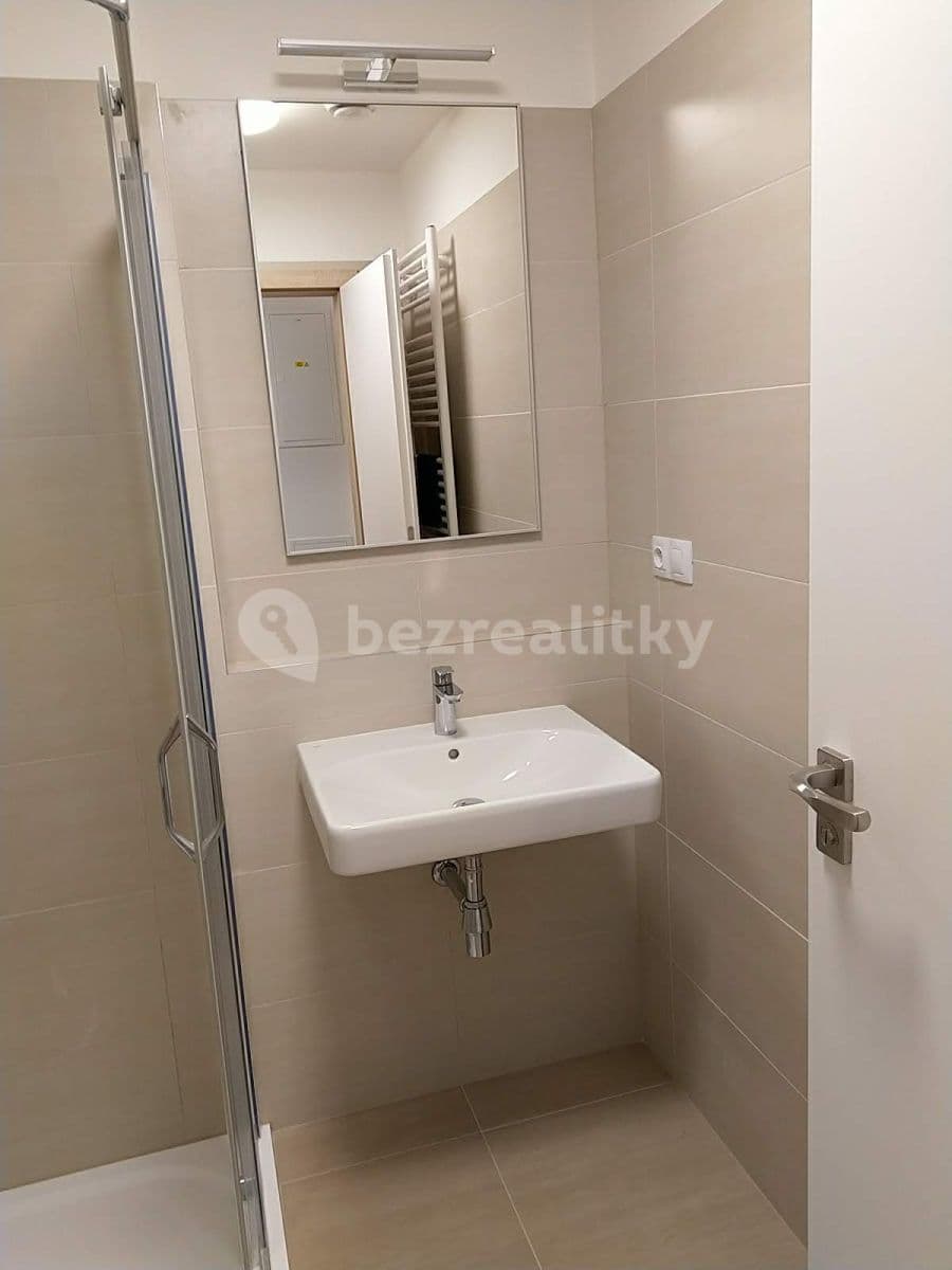 Prenájom bytu 1-izbový 32 m², Poříčí, Brno, Jihomoravský kraj Prenájom bytu 1-izbový 32 m², Poříčí, Brno, Jihomoravský kraj
