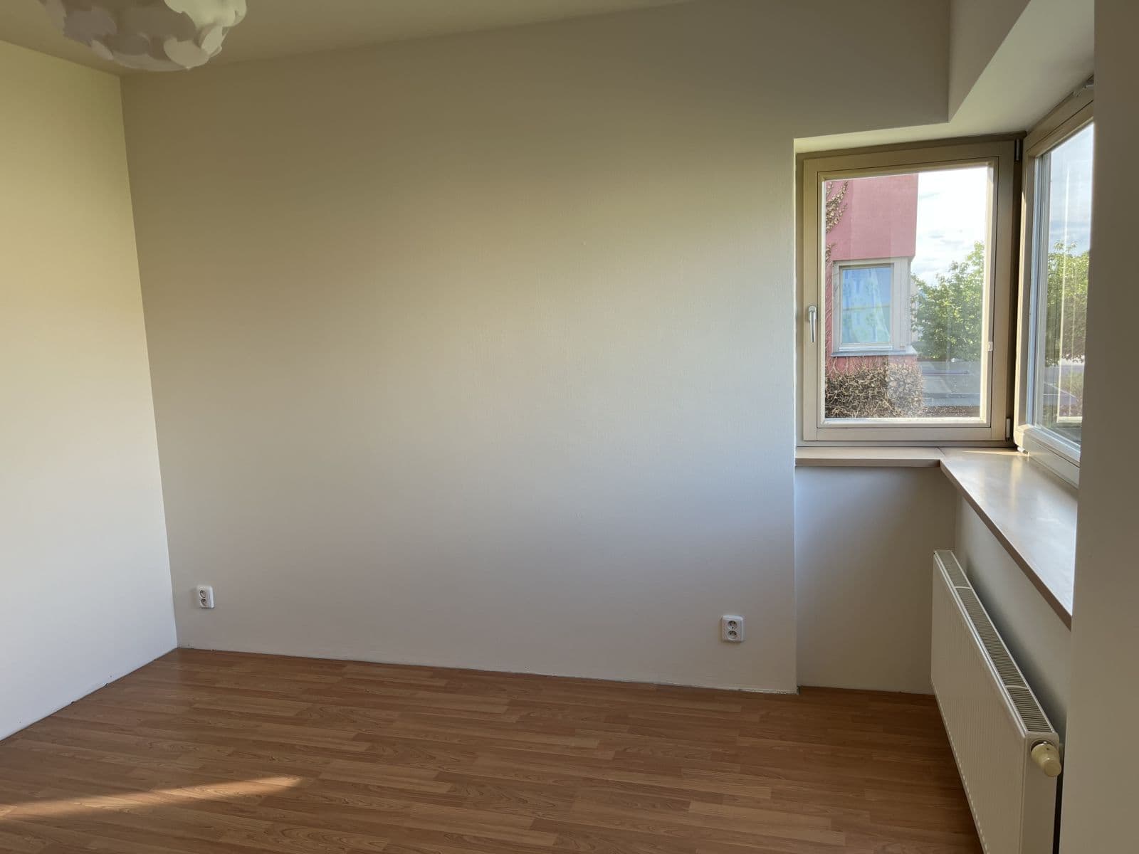 Prenájom bytu 3-izbový 85 m², Červená Skála, Husinec, Středočeský kraj Prenájom bytu 3-izbový 85 m², Červená Skála, Husinec, Středočeský kraj