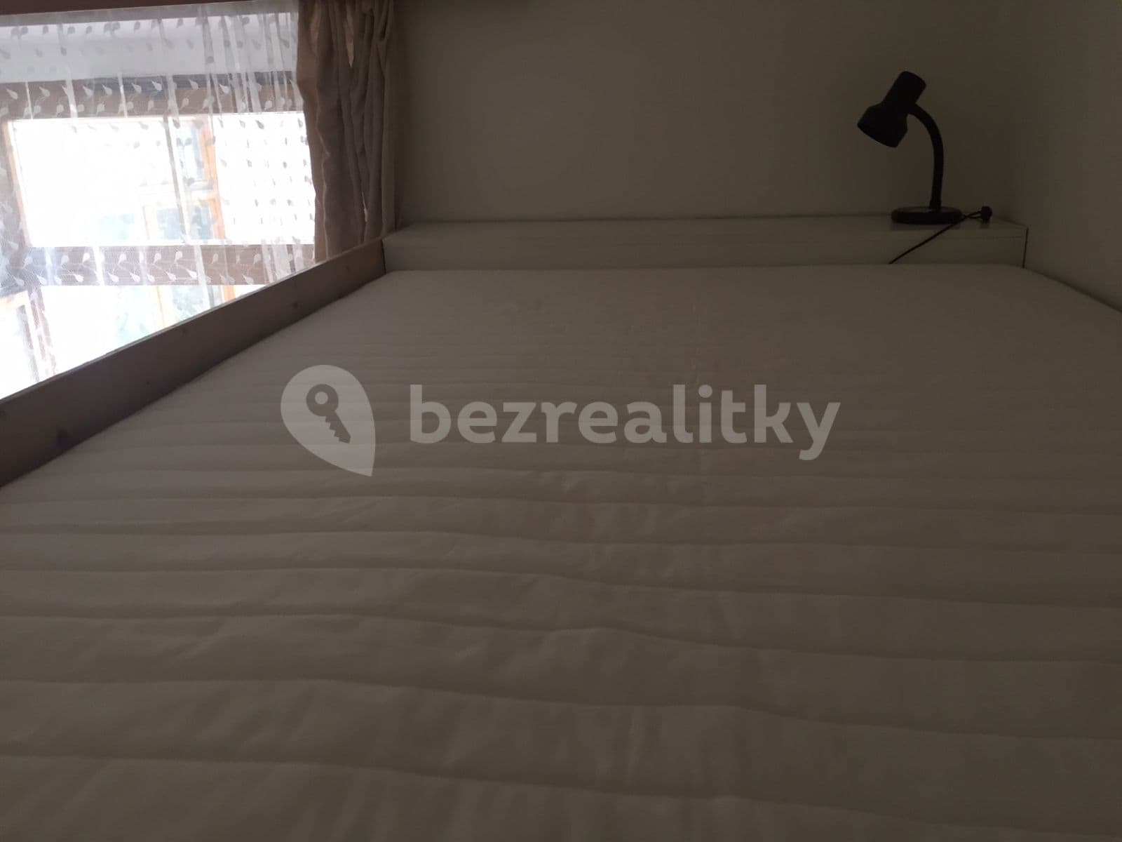 Prenájom bytu 1-izbový 29 m², Jaselská , Praha, Praha Prenájom bytu 1-izbový 29 m², Jaselská , Praha, Praha