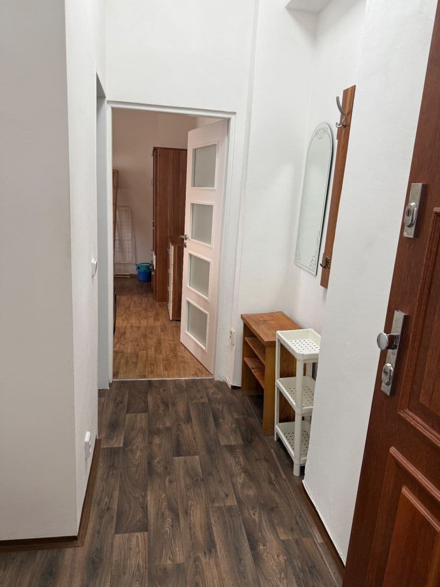 Prenájom bytu 1-izbový 29 m², Jaselská , Praha, Praha Prenájom bytu 1-izbový 29 m², Jaselská , Praha, Praha