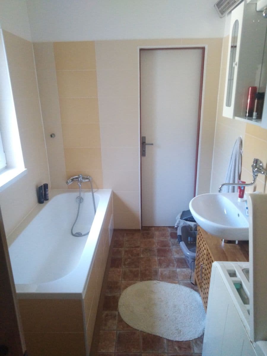 Prenájom bytu 1-izbový 40 m², Borový vrch , Liberec, Liberecký kraj Prenájom bytu 1-izbový 40 m², Borový vrch , Liberec, Liberecký kraj