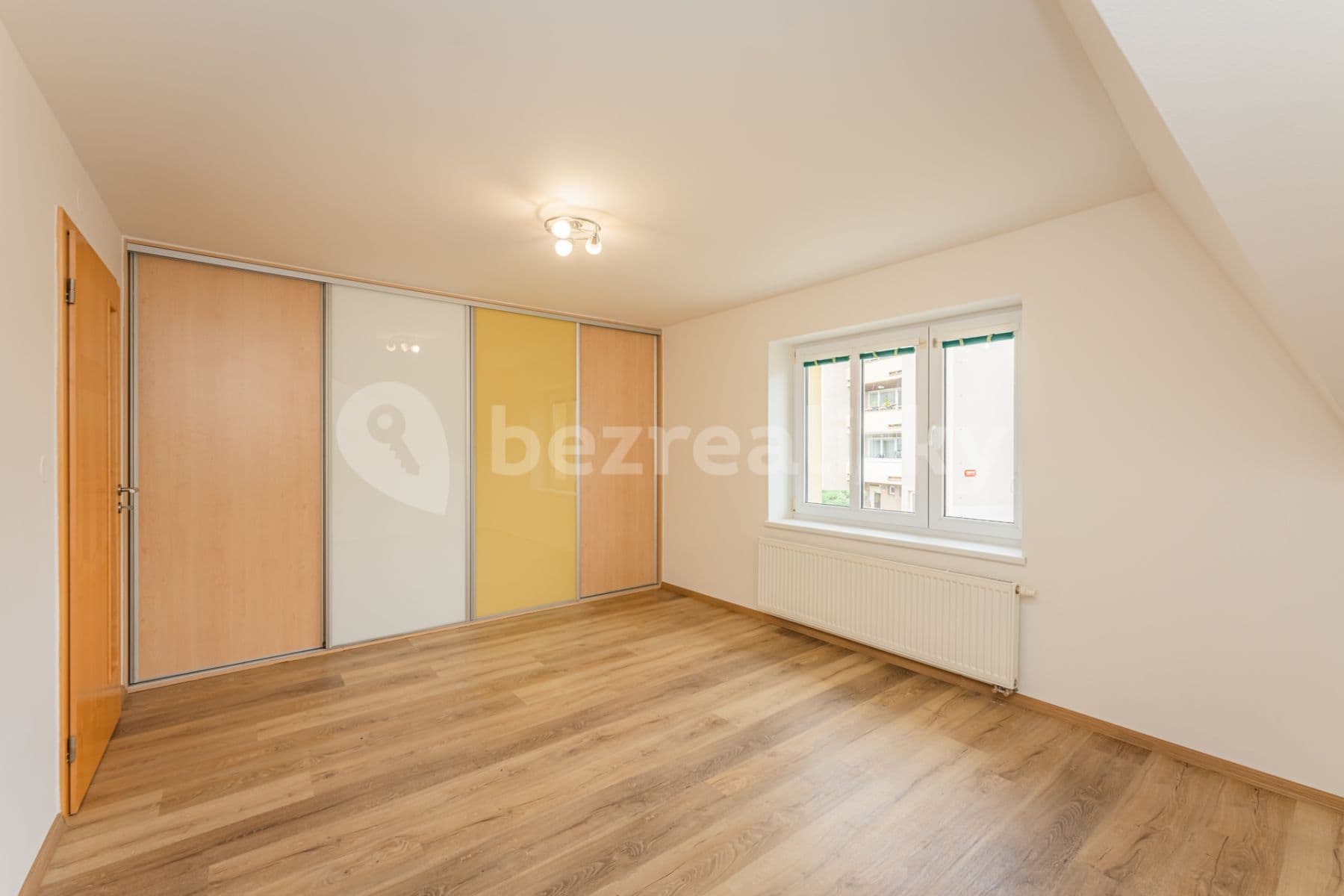 Prenájom bytu 3-izbový 398 m², V Rybníčkách, Praha, Praha Prenájom bytu 3-izbový 398 m², V Rybníčkách, Praha, Praha