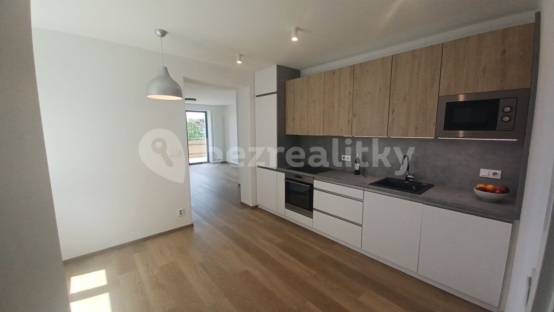 Prenájom bytu 2-izbový 57 m², Veverské Knínice, Jihomoravský kraj Prenájom bytu 2-izbový 57 m², Veverské Knínice, Jihomoravský kraj
