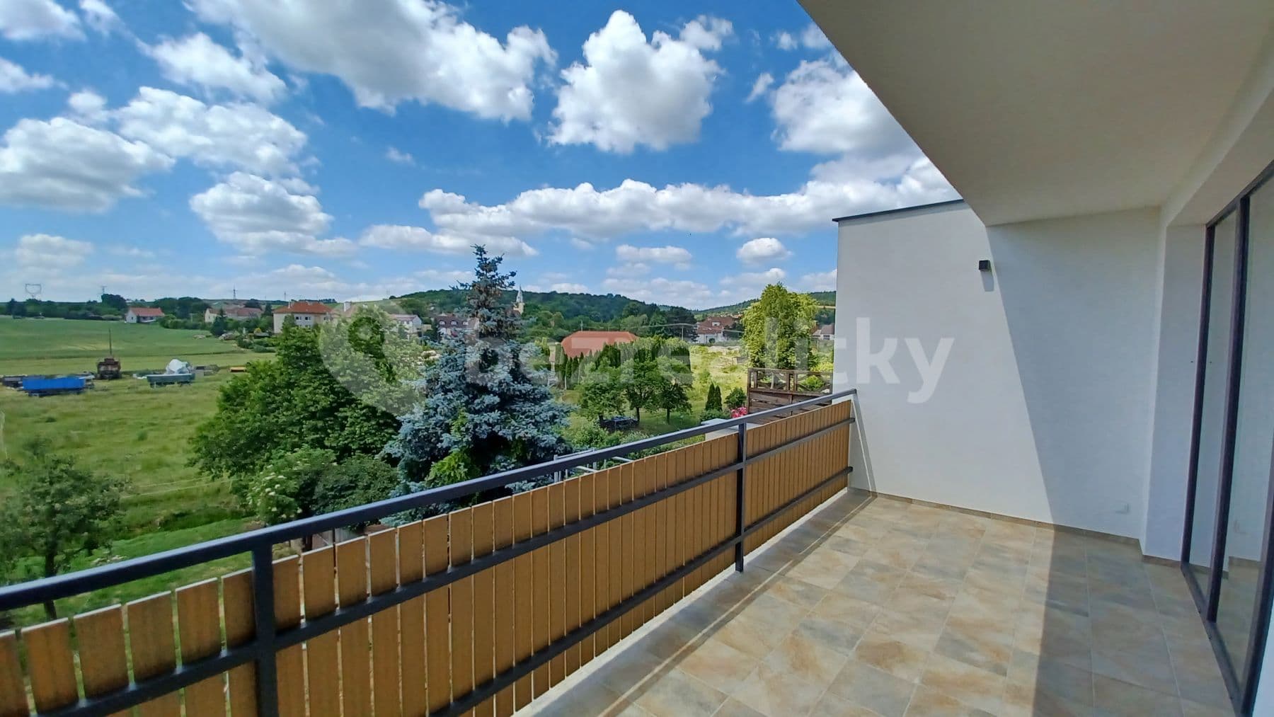 Prenájom bytu 2-izbový 57 m², Veverské Knínice, Jihomoravský kraj Prenájom bytu 2-izbový 57 m², Veverské Knínice, Jihomoravský kraj