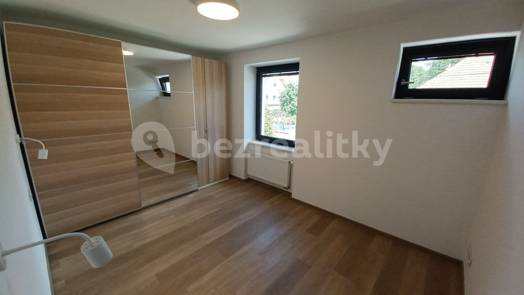 Prenájom bytu 3-izbový 85 m², Veverské Knínice, Jihomoravský kraj Prenájom bytu 3-izbový 85 m², Veverské Knínice, Jihomoravský kraj