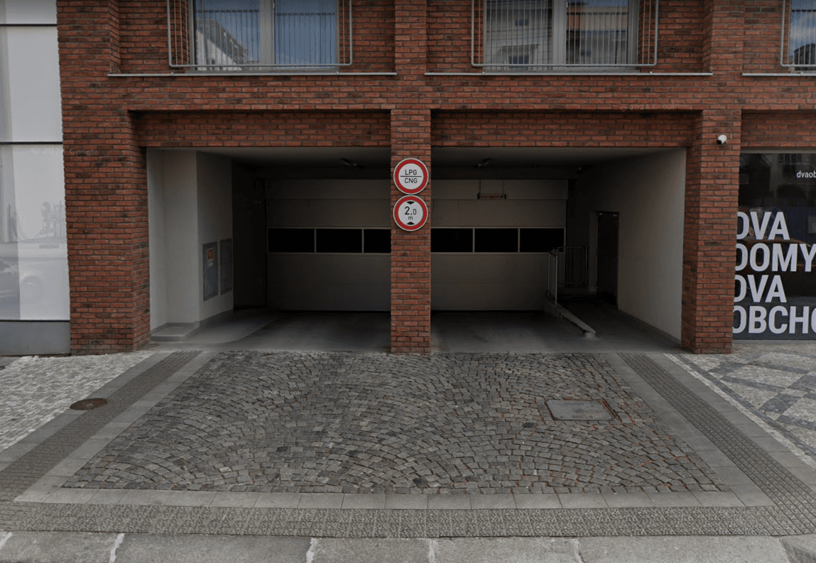 Prenájom garáže 12 m², Praha, Praha Prenájom garáže 12 m², Praha, Praha