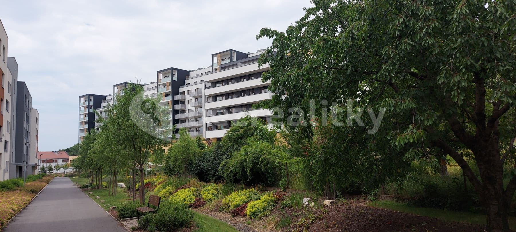Prenájom bytu Garsoniéra 37 m², U Plynárny, Praha, Praha Prenájom bytu Garsoniéra 37 m², U Plynárny, Praha, Praha