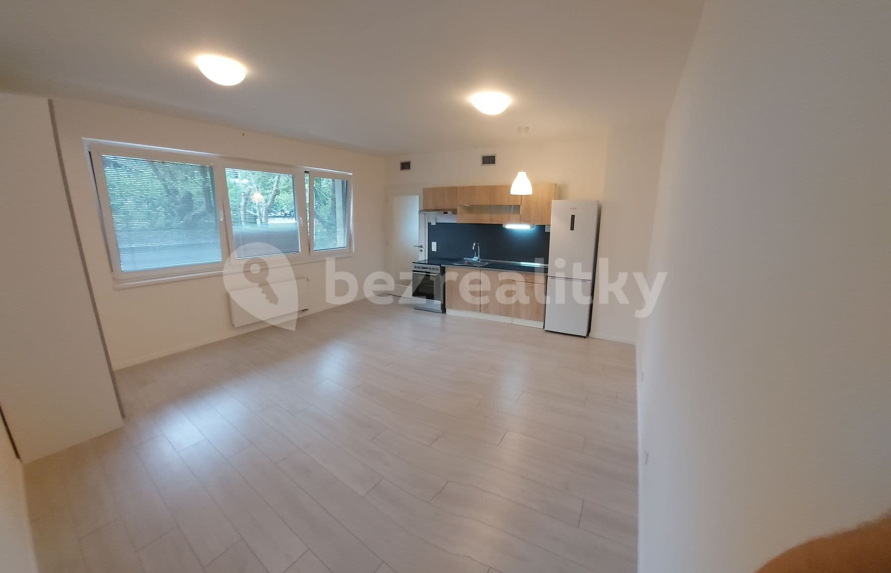 Prenájom bytu Garsoniéra 37 m², U Plynárny, Praha, Praha Prenájom bytu Garsoniéra 37 m², U Plynárny, Praha, Praha