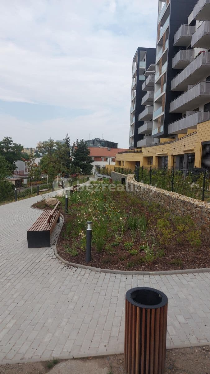 Prenájom bytu Garsoniéra 37 m², U Plynárny, Praha, Praha Prenájom bytu Garsoniéra 37 m², U Plynárny, Praha, Praha