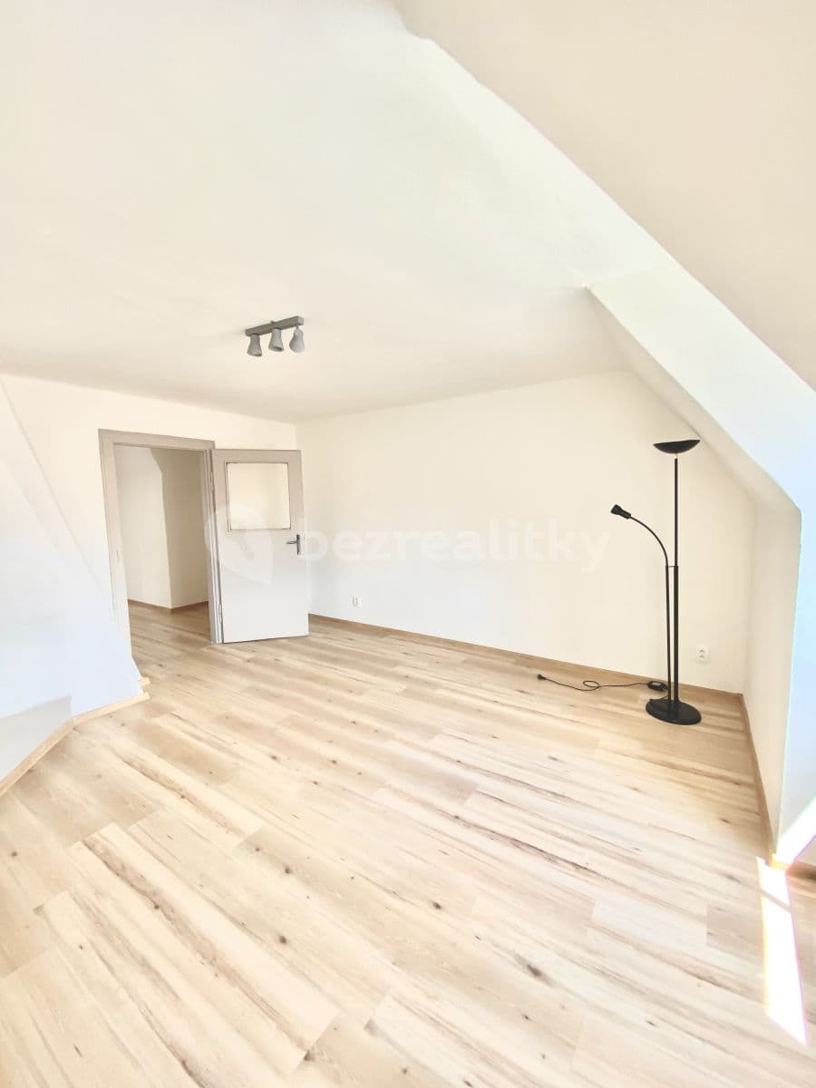 Prenájom bytu 2-izbový 56 m², Wolkerova, Litvínov, Ústecký kraj Prenájom bytu 2-izbový 56 m², Wolkerova, Litvínov, Ústecký kraj