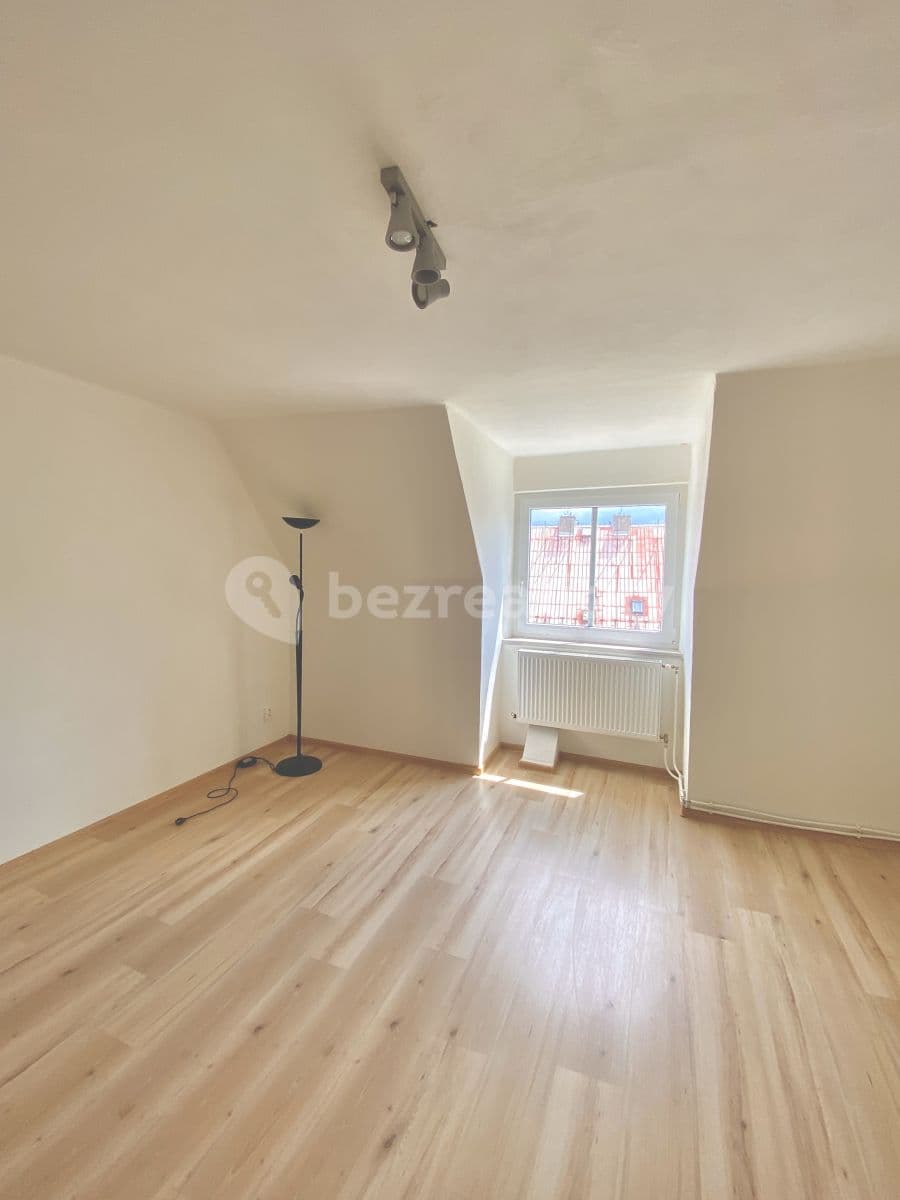 Prenájom bytu 2-izbový 56 m², Wolkerova, Litvínov, Ústecký kraj Prenájom bytu 2-izbový 56 m², Wolkerova, Litvínov, Ústecký kraj