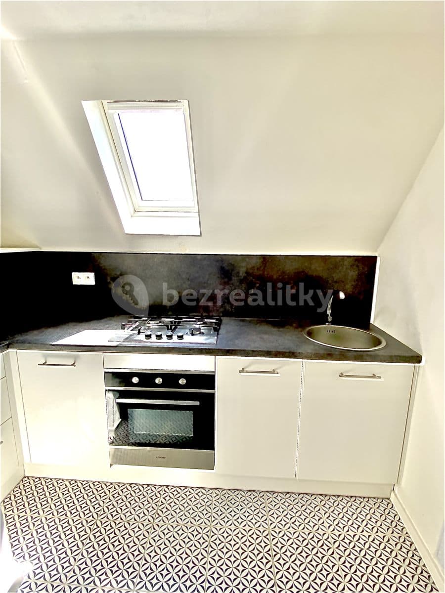 Prenájom bytu 2-izbový 56 m², Wolkerova, Litvínov, Ústecký kraj Prenájom bytu 2-izbový 56 m², Wolkerova, Litvínov, Ústecký kraj