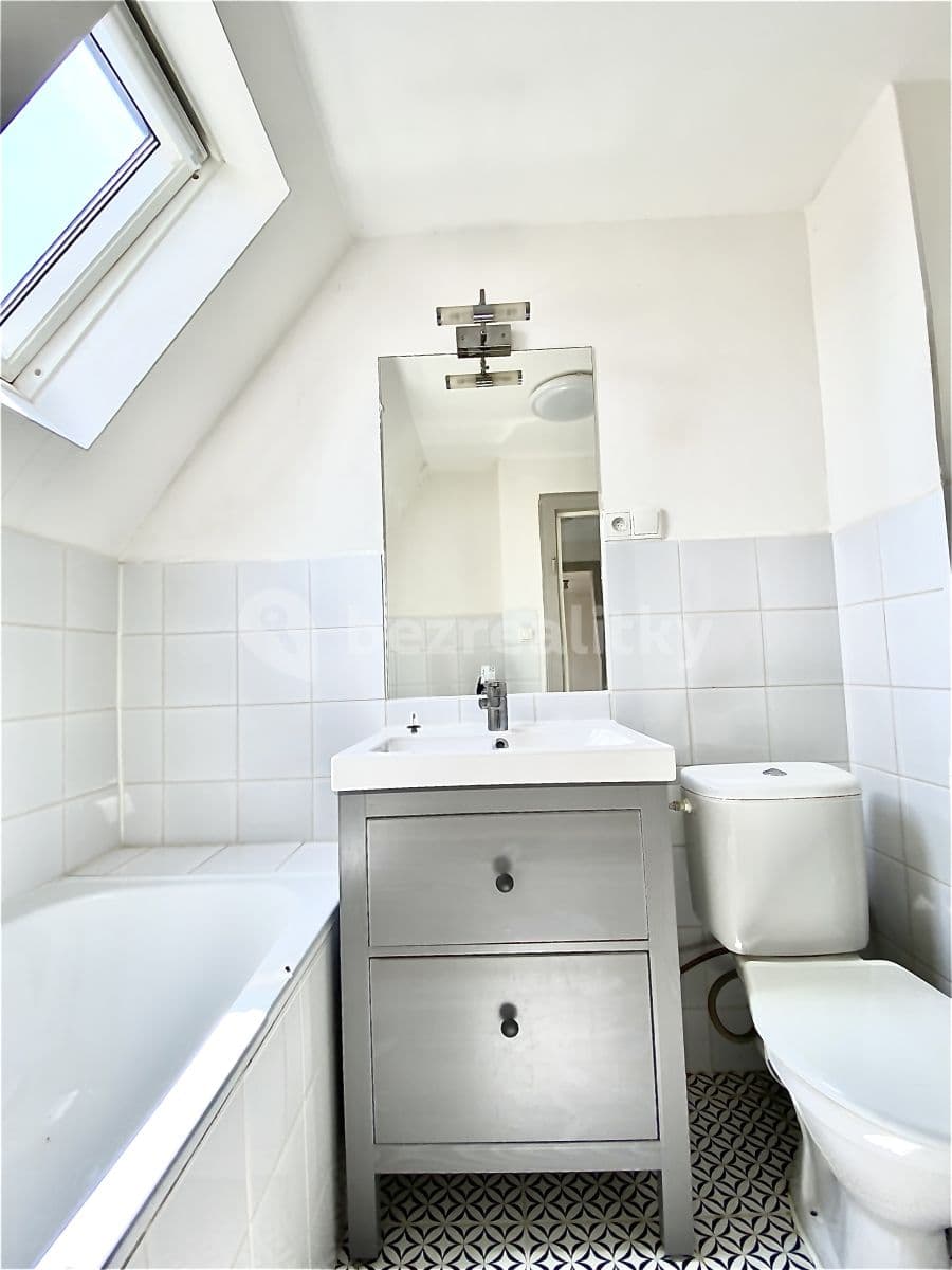 Prenájom bytu 2-izbový 56 m², Wolkerova, Litvínov, Ústecký kraj Prenájom bytu 2-izbový 56 m², Wolkerova, Litvínov, Ústecký kraj