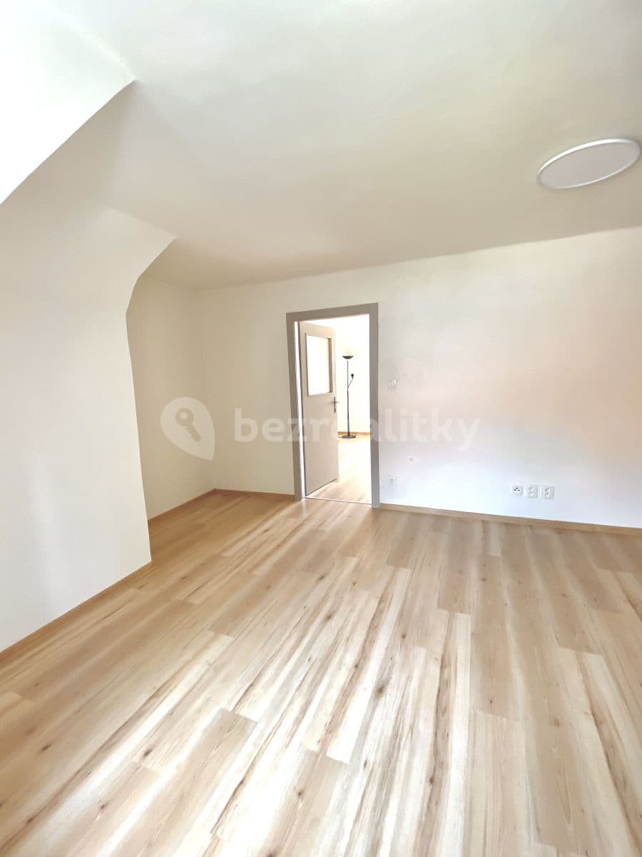 Prenájom bytu 2-izbový 56 m², Wolkerova, Litvínov, Ústecký kraj Prenájom bytu 2-izbový 56 m², Wolkerova, Litvínov, Ústecký kraj