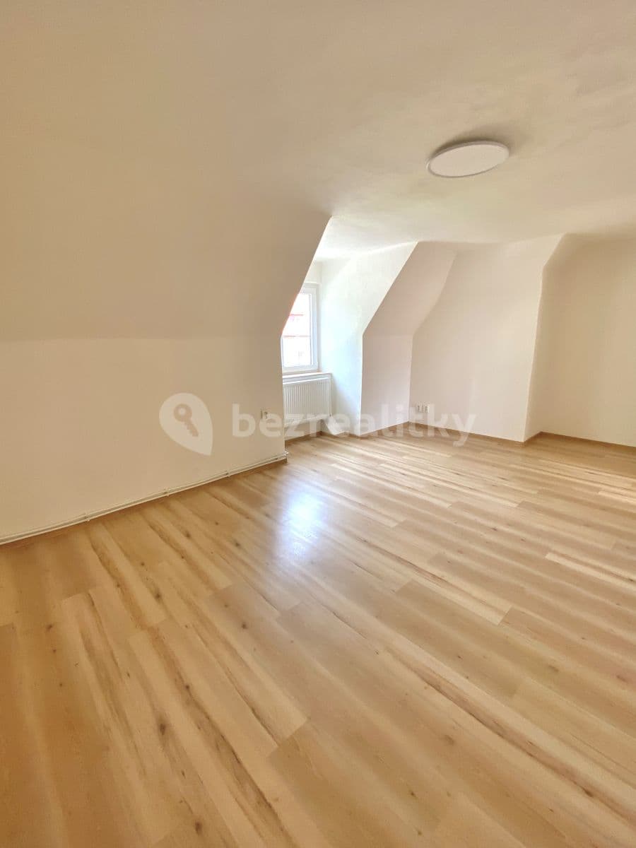 Prenájom bytu 2-izbový 56 m², Wolkerova, Litvínov, Ústecký kraj Prenájom bytu 2-izbový 56 m², Wolkerova, Litvínov, Ústecký kraj