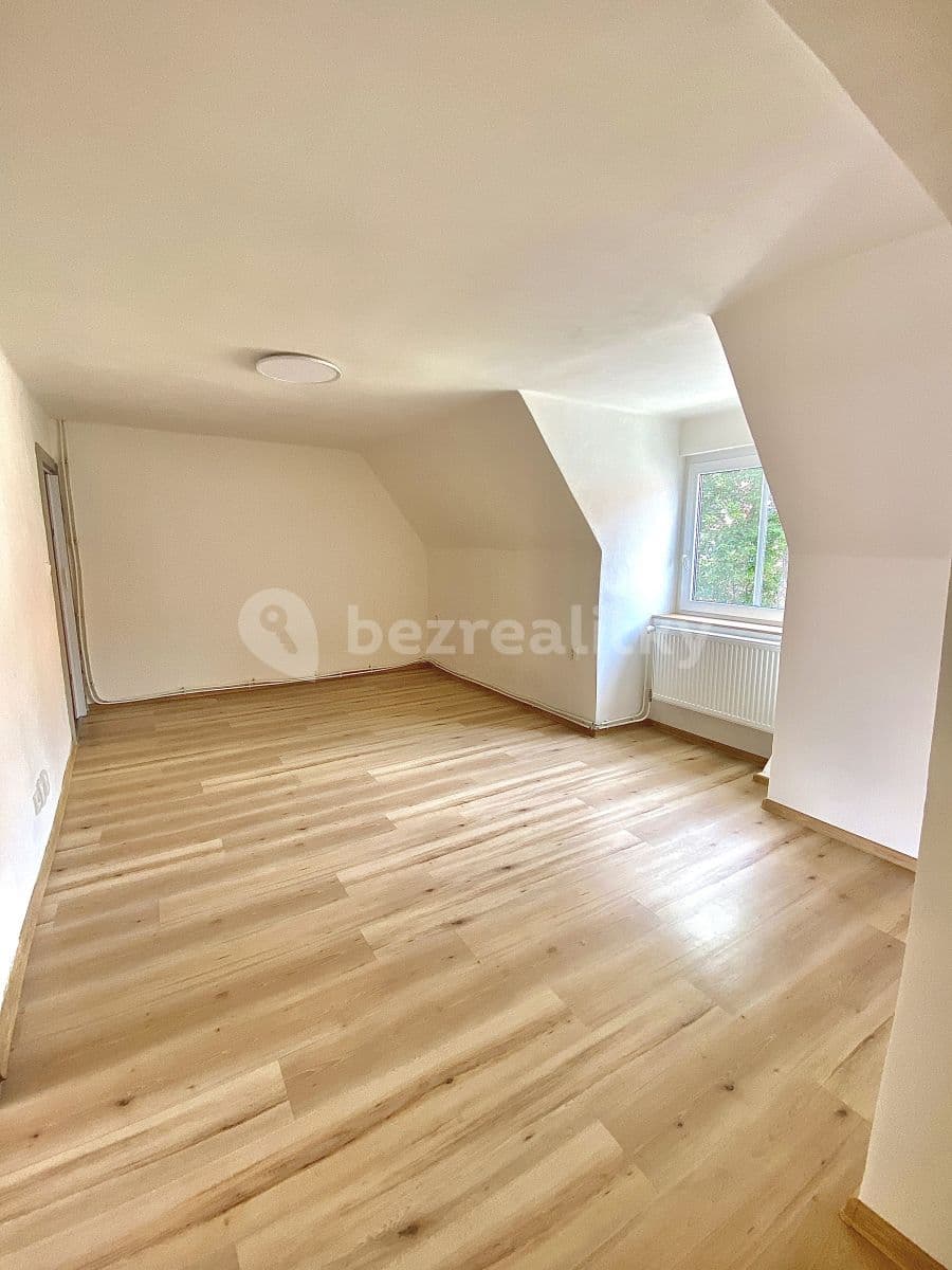 Prenájom bytu 2-izbový 56 m², Wolkerova, Litvínov, Ústecký kraj Prenájom bytu 2-izbový 56 m², Wolkerova, Litvínov, Ústecký kraj