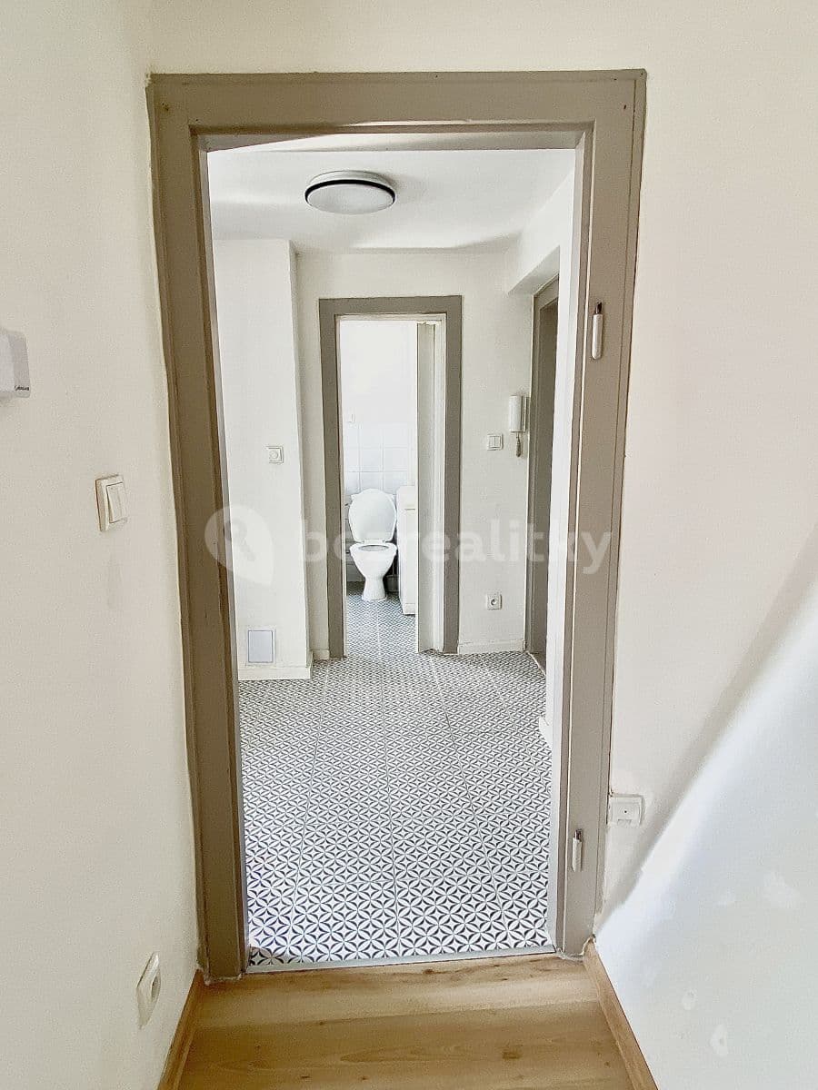 Prenájom bytu 2-izbový 56 m², Wolkerova, Litvínov, Ústecký kraj Prenájom bytu 2-izbový 56 m², Wolkerova, Litvínov, Ústecký kraj