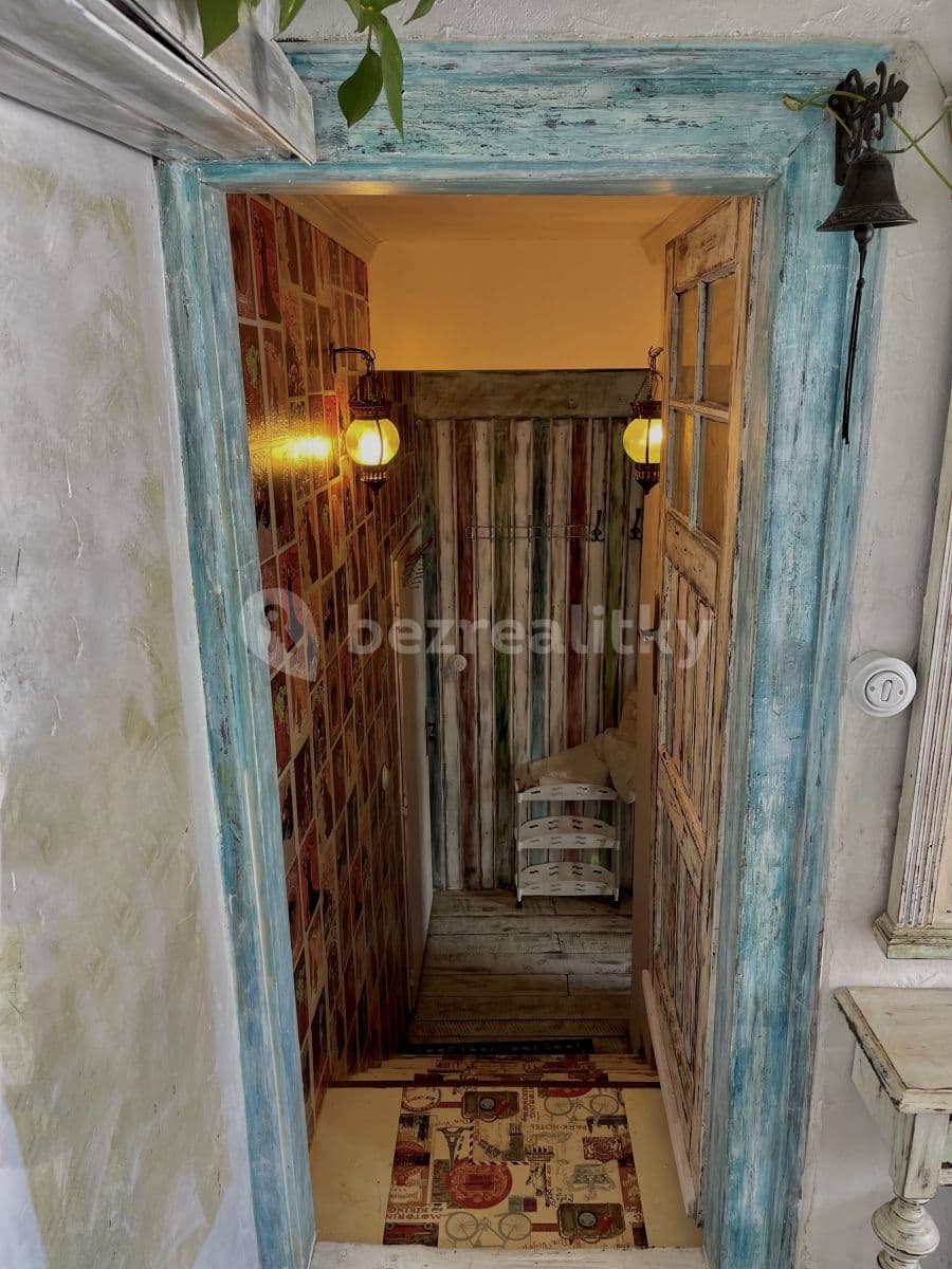 Prenájom bytu 1-izbový 25 m², Lublaňská, Praha, Praha Prenájom bytu 1-izbový 25 m², Lublaňská, Praha, Praha