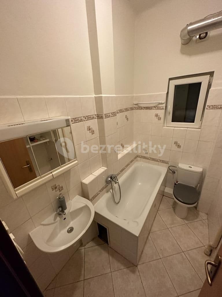 Prenájom bytu 1-izbový 38 m², Na Žertvách, Praha, Praha Prenájom bytu 1-izbový 38 m², Na Žertvách, Praha, Praha