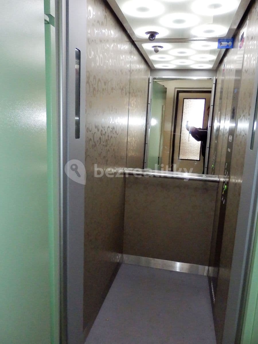 Prenájom bytu 3-izbový 55 m², Jelínkova, Sokolov, Karlovarský kraj Prenájom bytu 3-izbový 55 m², Jelínkova, Sokolov, Karlovarský kraj