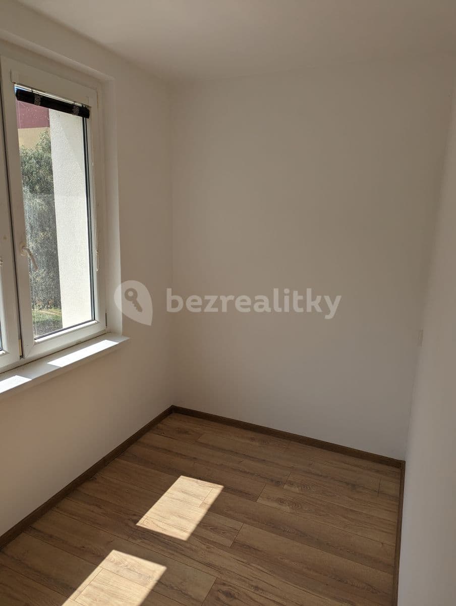Prenájom bytu 3-izbový 55 m², Jelínkova, Sokolov, Karlovarský kraj Prenájom bytu 3-izbový 55 m², Jelínkova, Sokolov, Karlovarský kraj