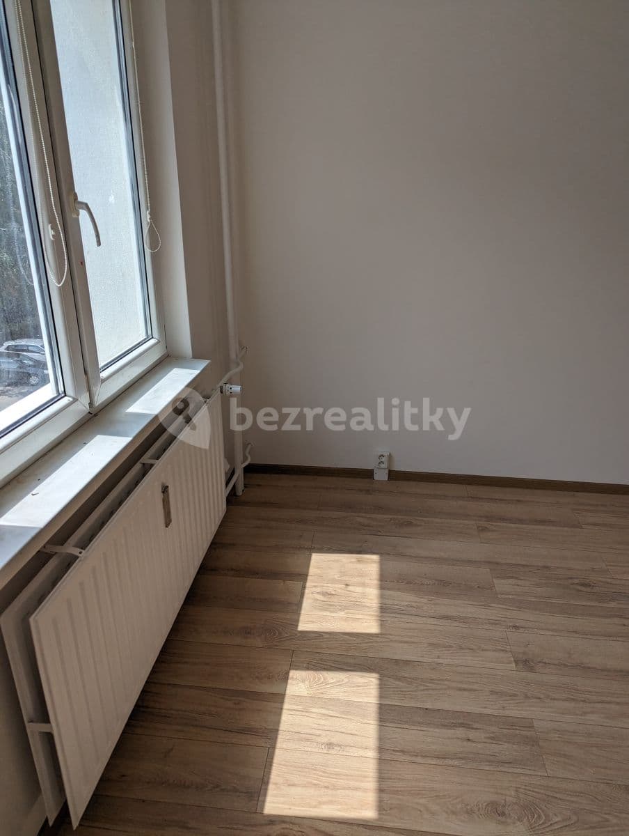 Prenájom bytu 3-izbový 55 m², Jelínkova, Sokolov, Karlovarský kraj Prenájom bytu 3-izbový 55 m², Jelínkova, Sokolov, Karlovarský kraj