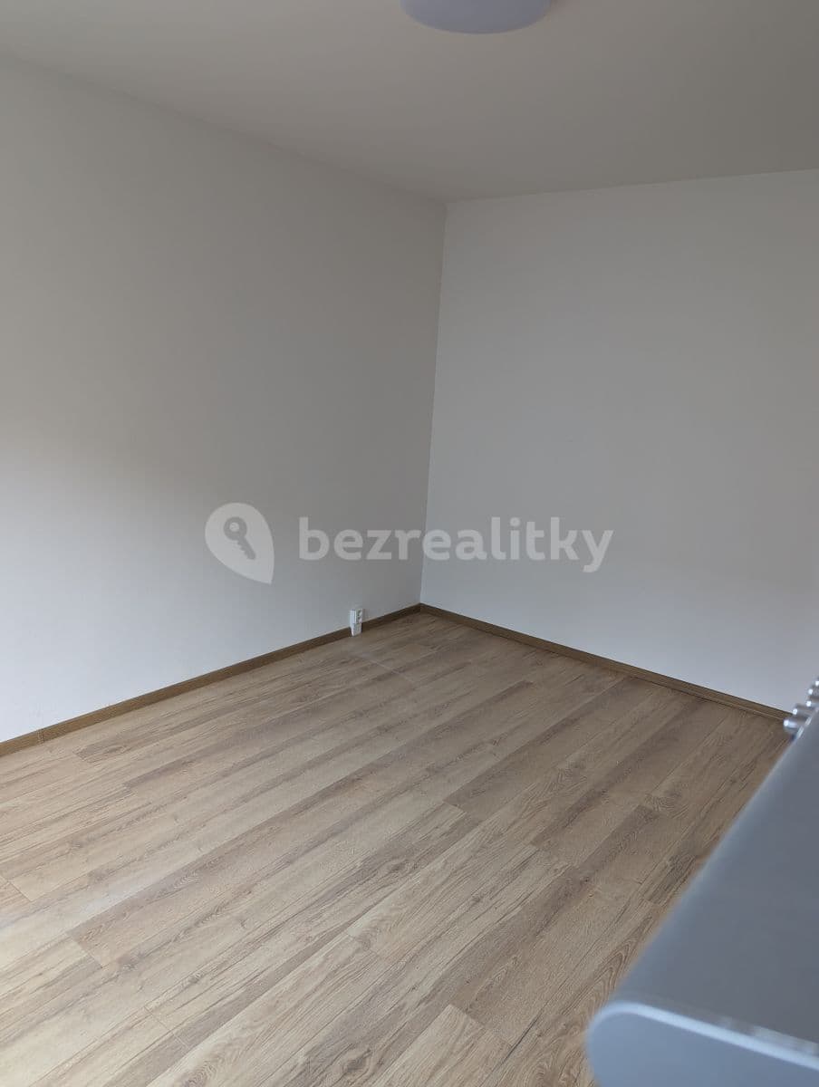 Prenájom bytu 3-izbový 55 m², Jelínkova, Sokolov, Karlovarský kraj Prenájom bytu 3-izbový 55 m², Jelínkova, Sokolov, Karlovarský kraj