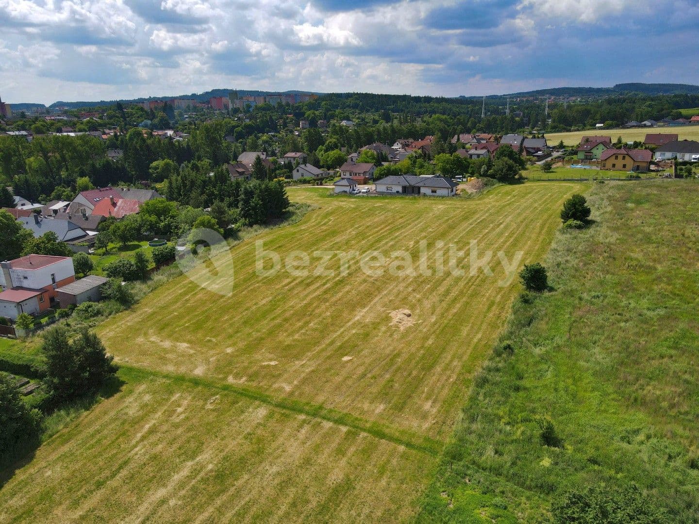Predaj pozemku 1.501 m², Podlesí, Středočeský kraj