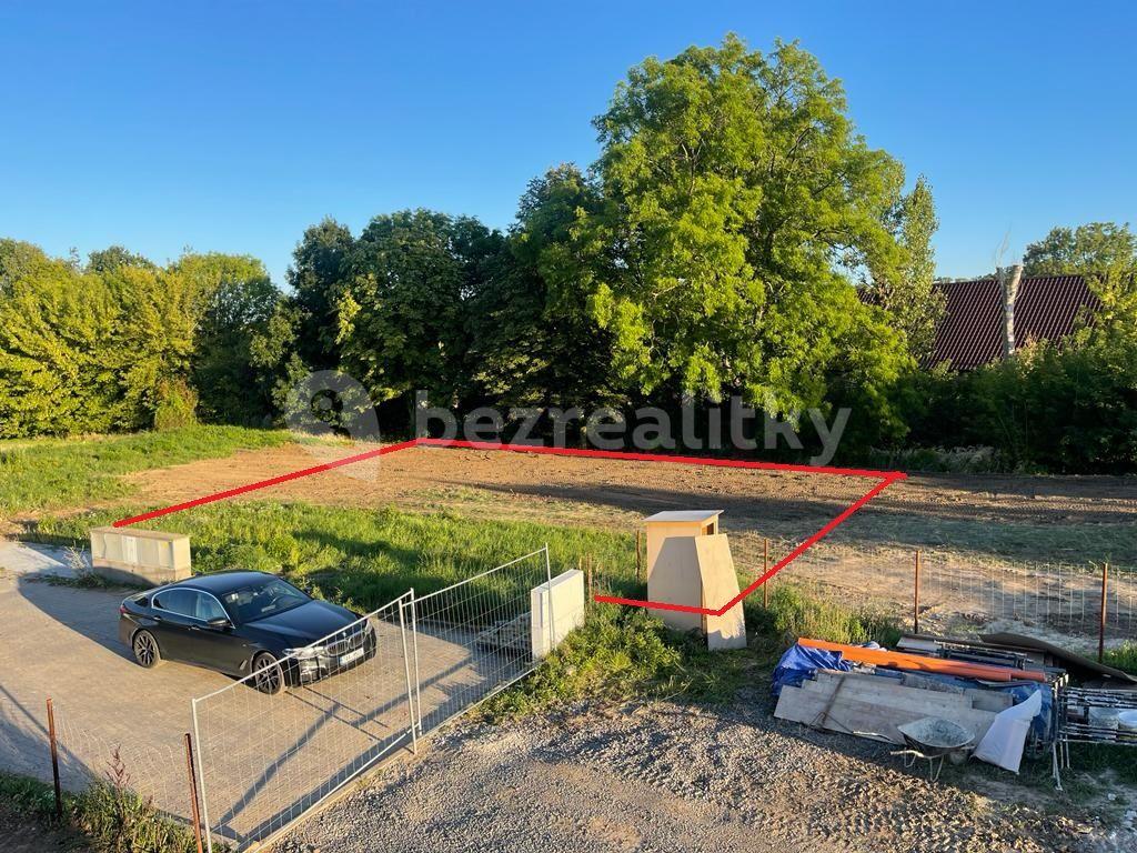 Predaj pozemku 720 m², U Skalky, Veleň, Středočeský kraj